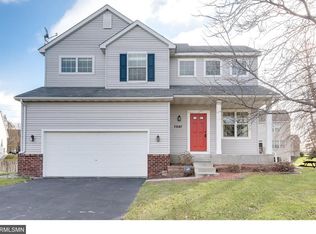 7007 Greenbriar Curv, Shakopee, MN 55379