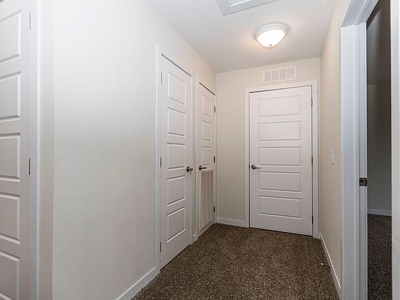 5th image of 10368 Bonaparte Ct