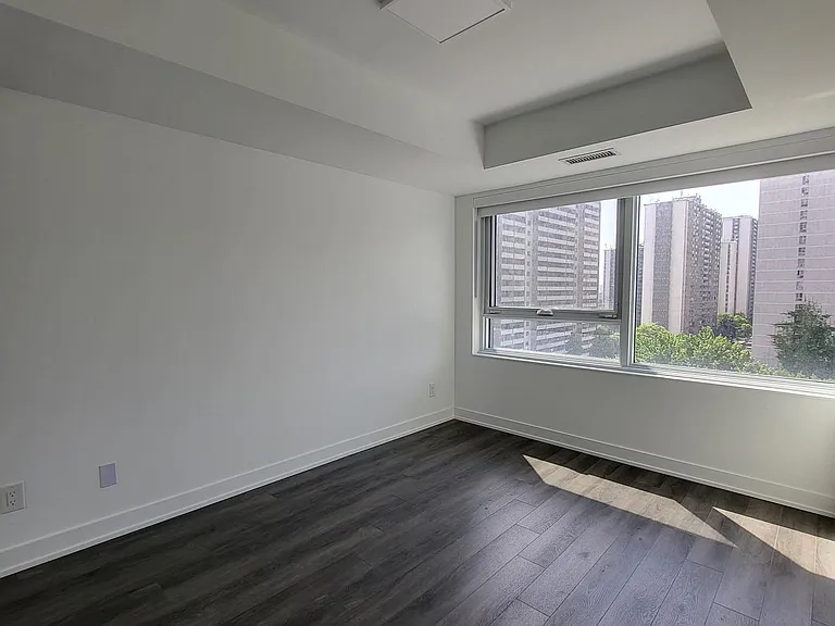 609 Sherbourne St #901 — Photo 5
