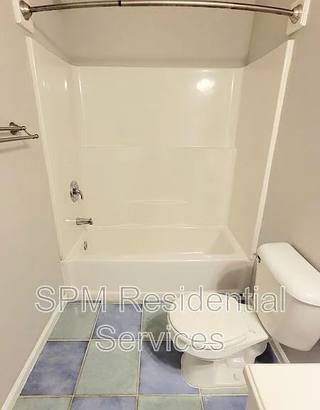 5116 Lampost Cir — Photo 19