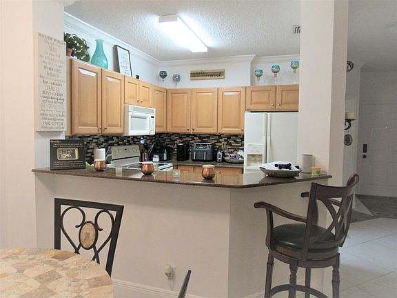 4th image of 4607 Palmbrooke Cir