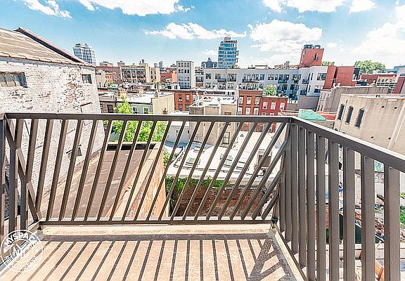 5th image of 258 Metropolitan Ave #7G