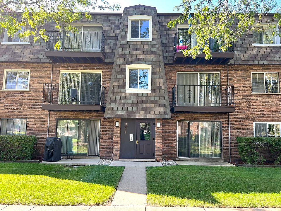 1st image of 9412 Bay Colony Dr #784