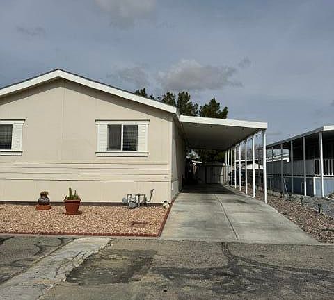 3rd image of 2113 Windflower Dr #107