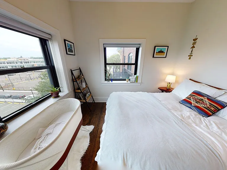 11 Newcomb St #10 — Photo 10