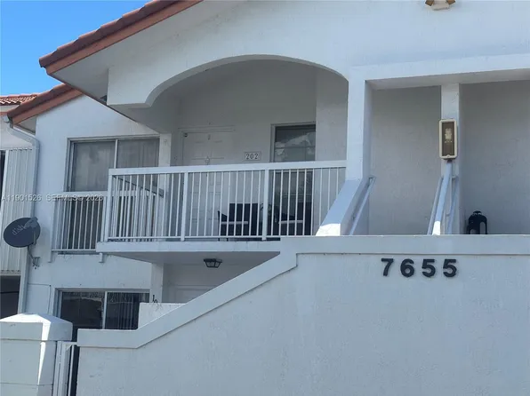7655 SW 153rd Ct APT 202, Miami, FL 33193