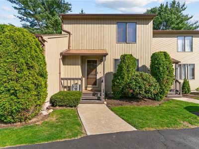 69 Kristee Cir, West Warwick, RI, 02893