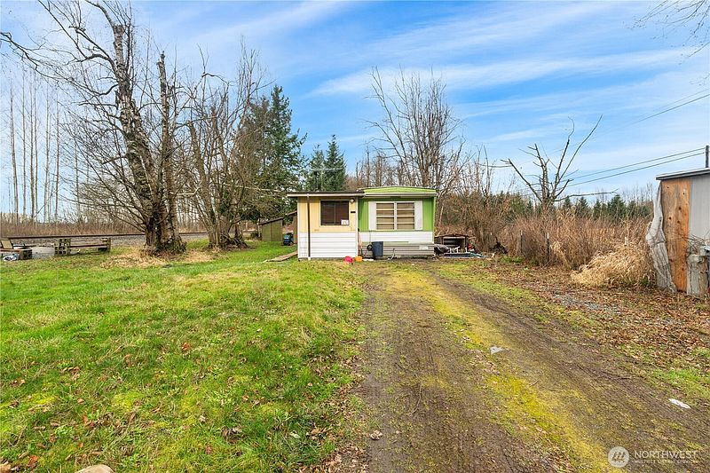 2nd image of 3090 Cole Road