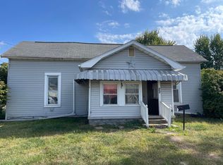 22 Maple St, Jeffersonville, OH 43128