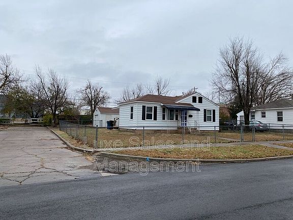 2nd image of 1416 Sandra Dr