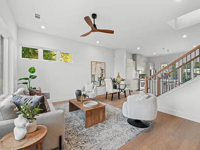 1506 Holly Ave — Photo 15