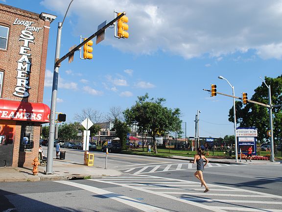 Woodall/Fort Ave corner