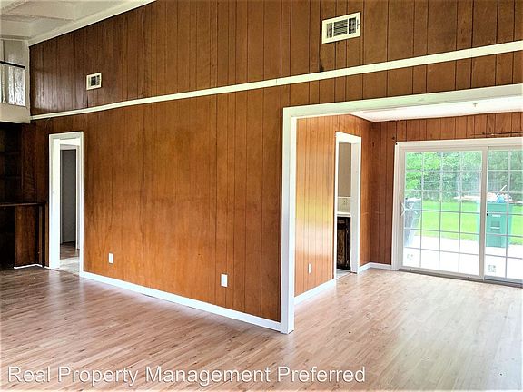 3rd image of 3727 Kildare Dr