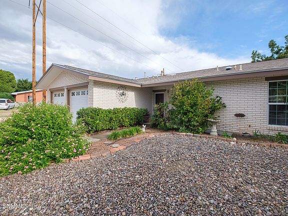 4th image of 1004 Bloomdale Dr