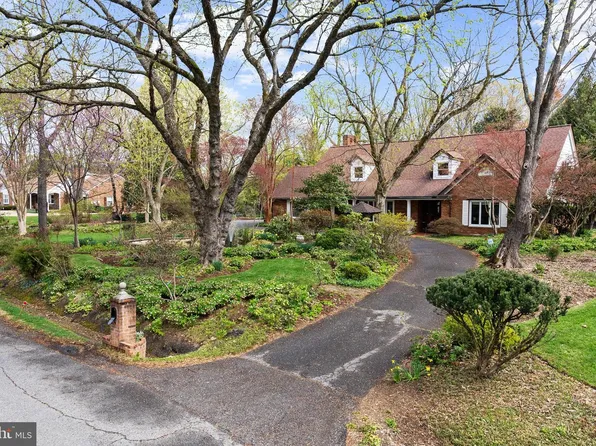 12316 Hatton Point Rd, Fort Washington, MD 20744