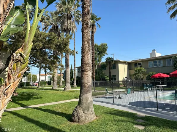 5317 Cahuenga Blvd Unit D, North Hollywood, CA 91601
