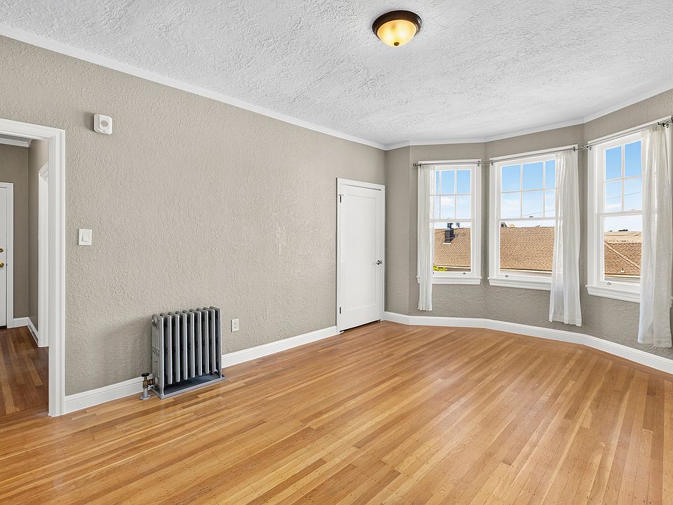 1st image of 1595 Greenwich St #31