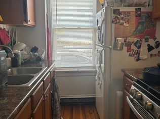 27 Governor St #1, Providence, RI 02906