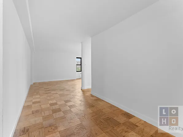 383 Grand Street image 4 of 24