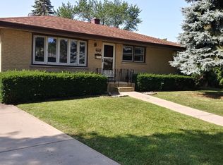 657 W Willow Glen St, Addison, IL 60101