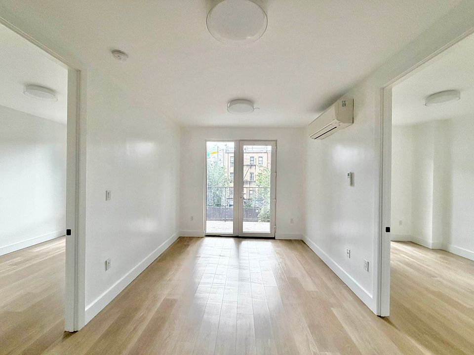1st image of 141 Frost St #2C