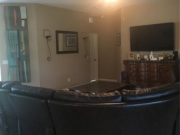 4th image of 419 SW Fields Ave