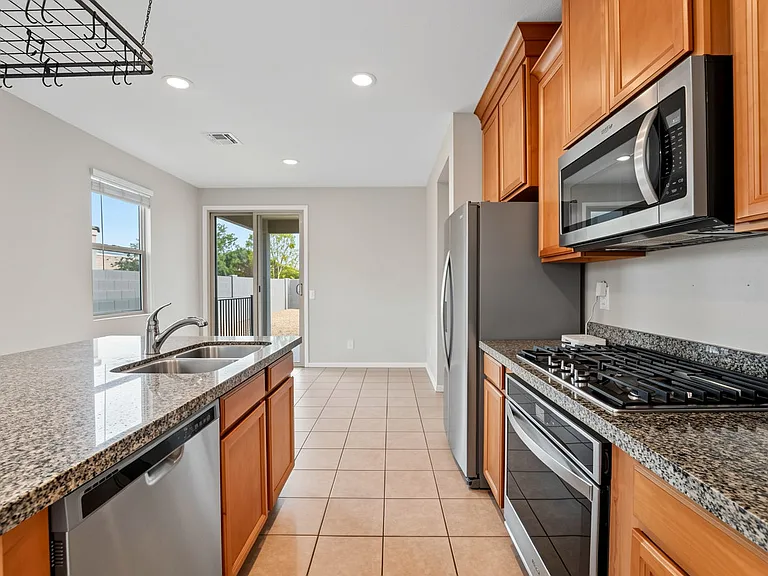 3629 E Archer Dr — Photo 11