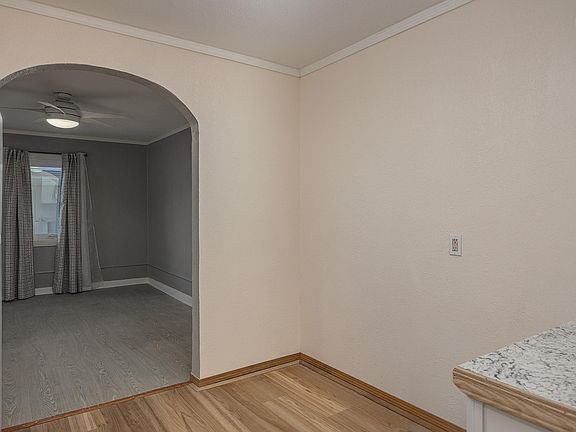 5th image of 2022 Blueberry St
