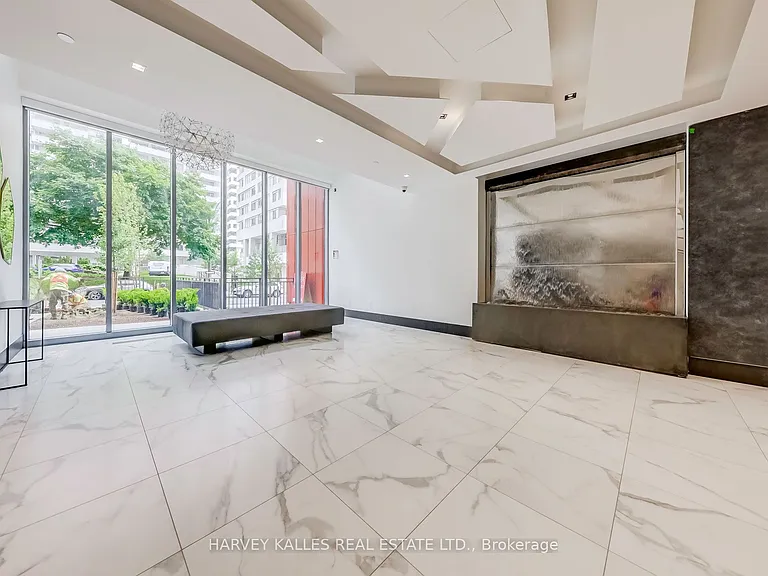 50 Dunfield Ave #LPH18 — Photo 3