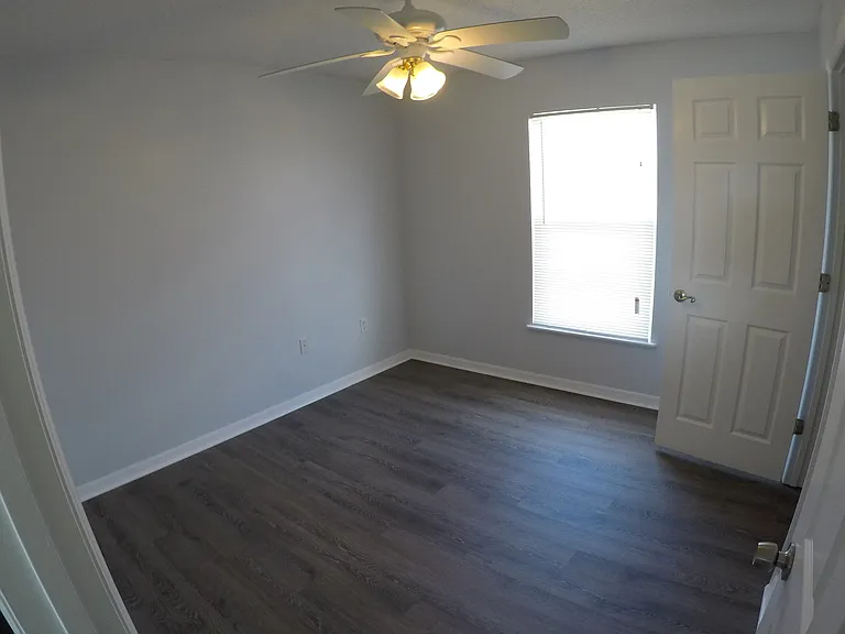 5002 Strada Dr — Photo 36
