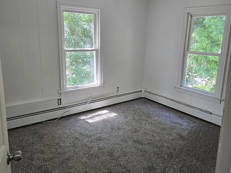 111 La Grange St — Photo 12