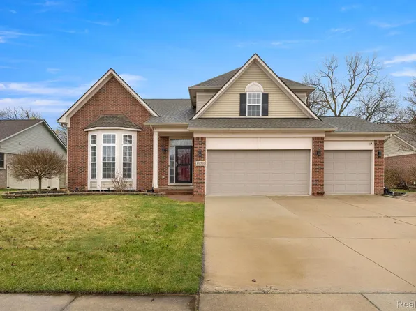 33201 Crooks St, Rockwood, MI 48173