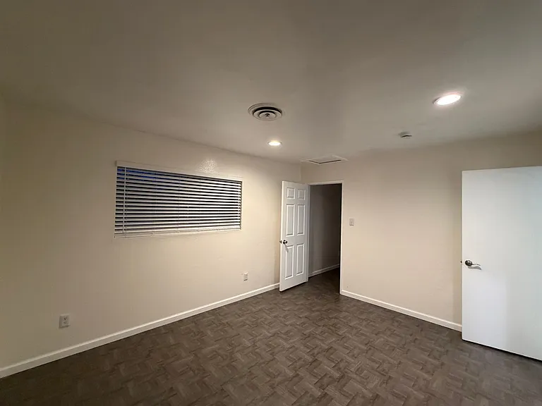 2617 Auburn Ct — Photo 26