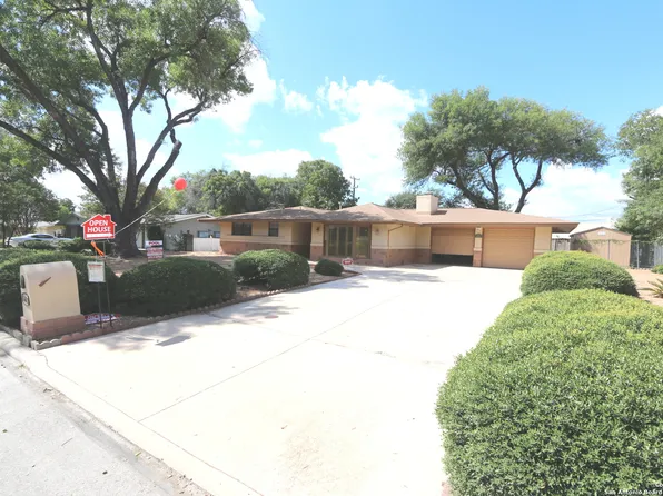 5621 GALEWIND DR, Windcrest, TX 78239
