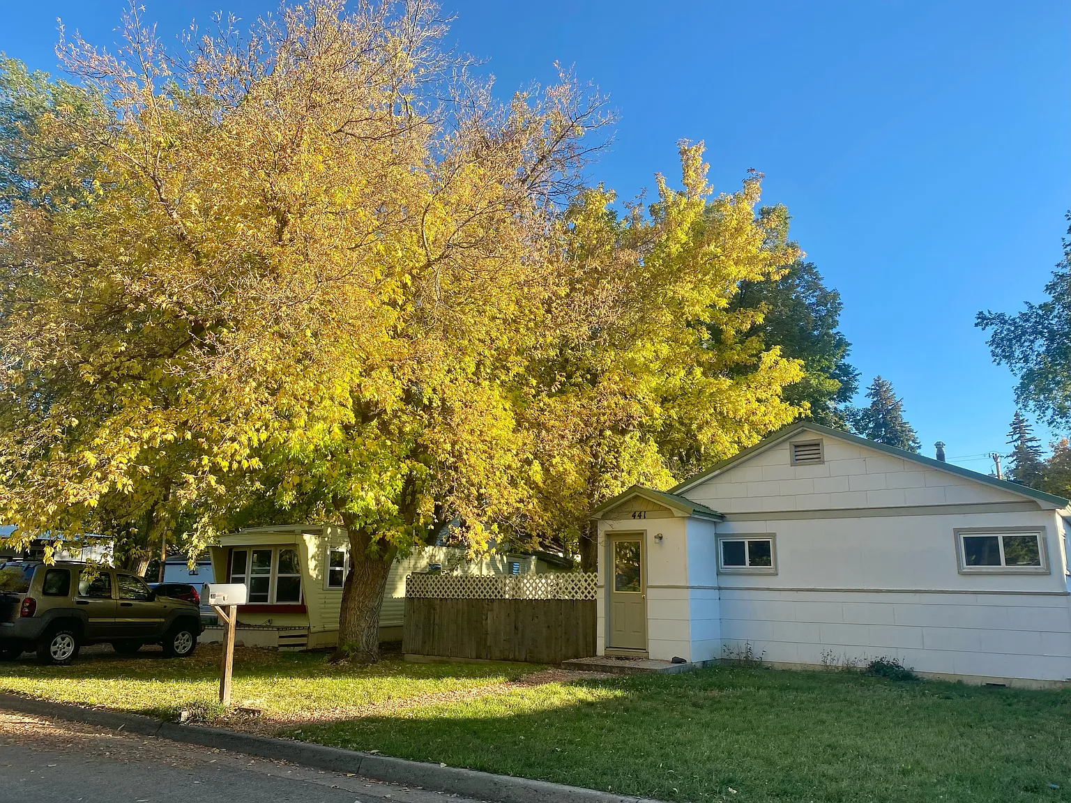2 bed, 800 sqft, $1,500 — Photo 1