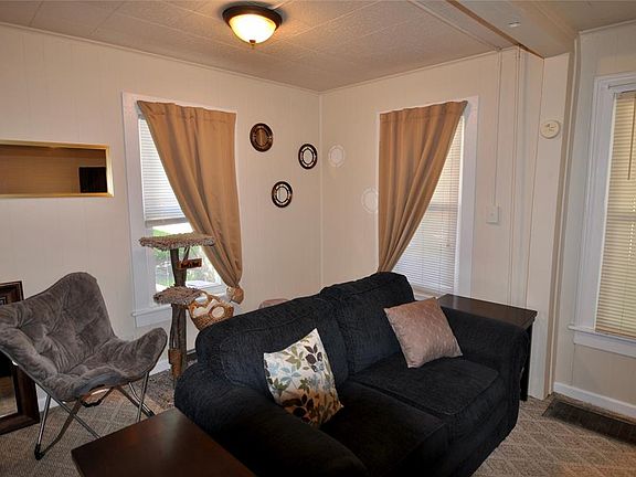 4th image of 1306 Vestal Ave