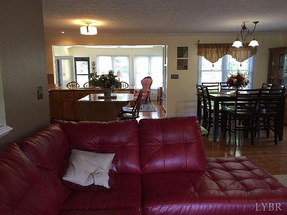 2nd image of 108 Bradford Ln