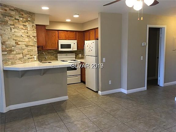 3rd image of 4380 Woodpine Dr Unit 104