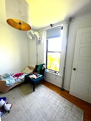 Rented by R New York