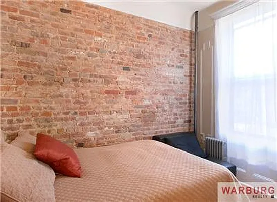 Sold by Warburg | media 16