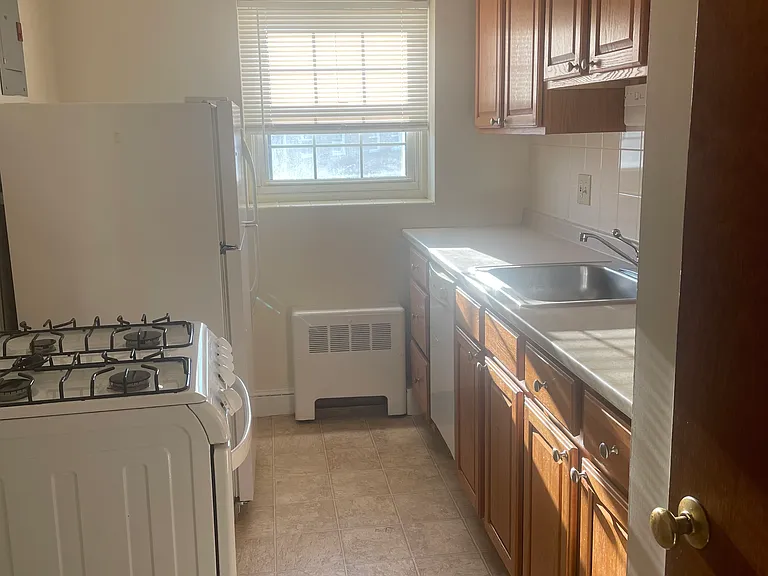 12 Brattle St #3 — Photo 12