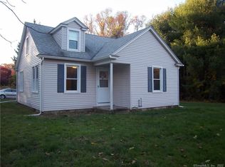 56 Norwich Rd, Quaker Hill, CT 06375
