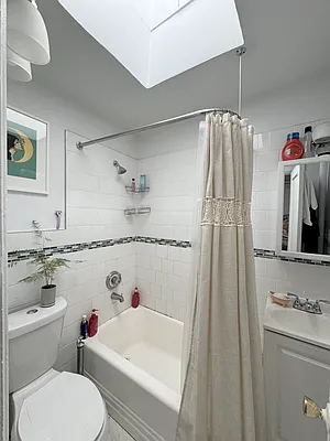 Rented by Pear NYC LLC | media 14