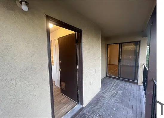 301 Dunes Pl SE #4 — Photo 11
