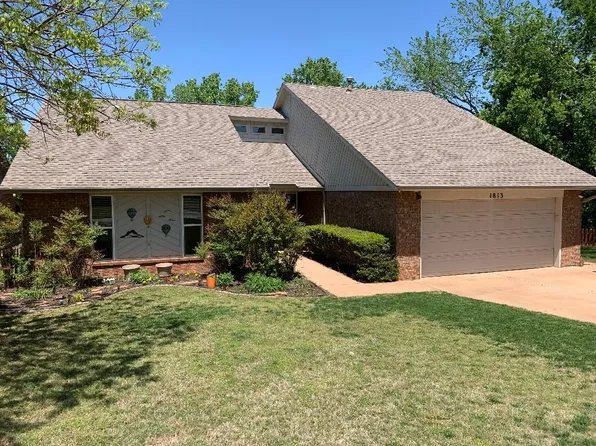 1813 Woodside Dr, Edmond, OK 73013