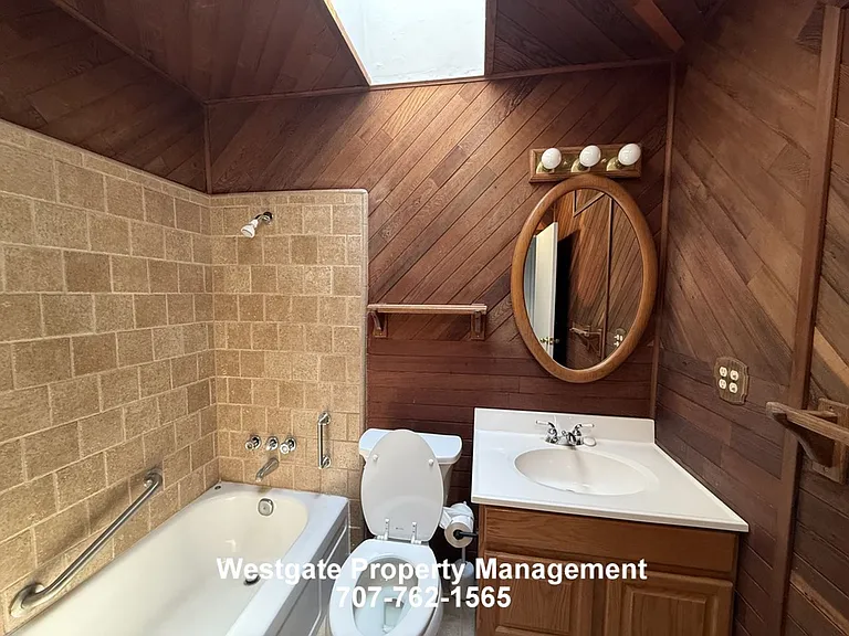 1336 Marian Way — Photo 19