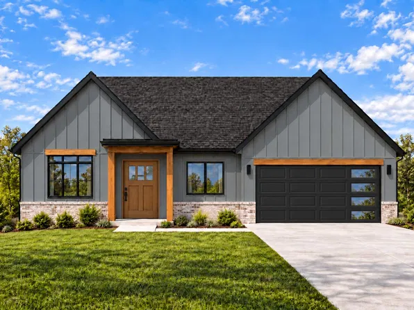 200 Evergreen Dr, Winchester, KY 40391