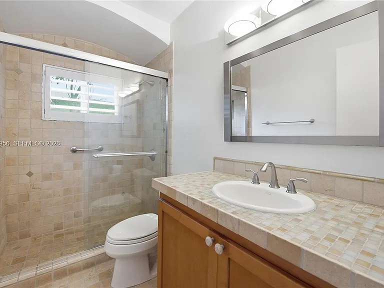 7220 SW 53rd Ct — Photo 13