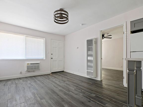 5th image of 6422 S Victoria Ave #6422