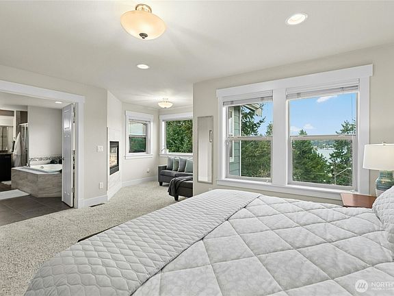 4th image of 2744 NW Pine Cone Place